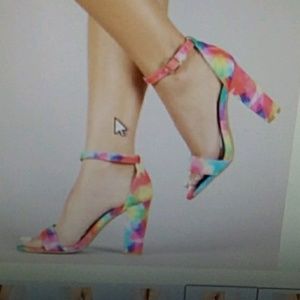 Meet your Posher, Victoria